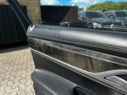 Annonce voiture d'occasion BMW 740 - CARADIZE