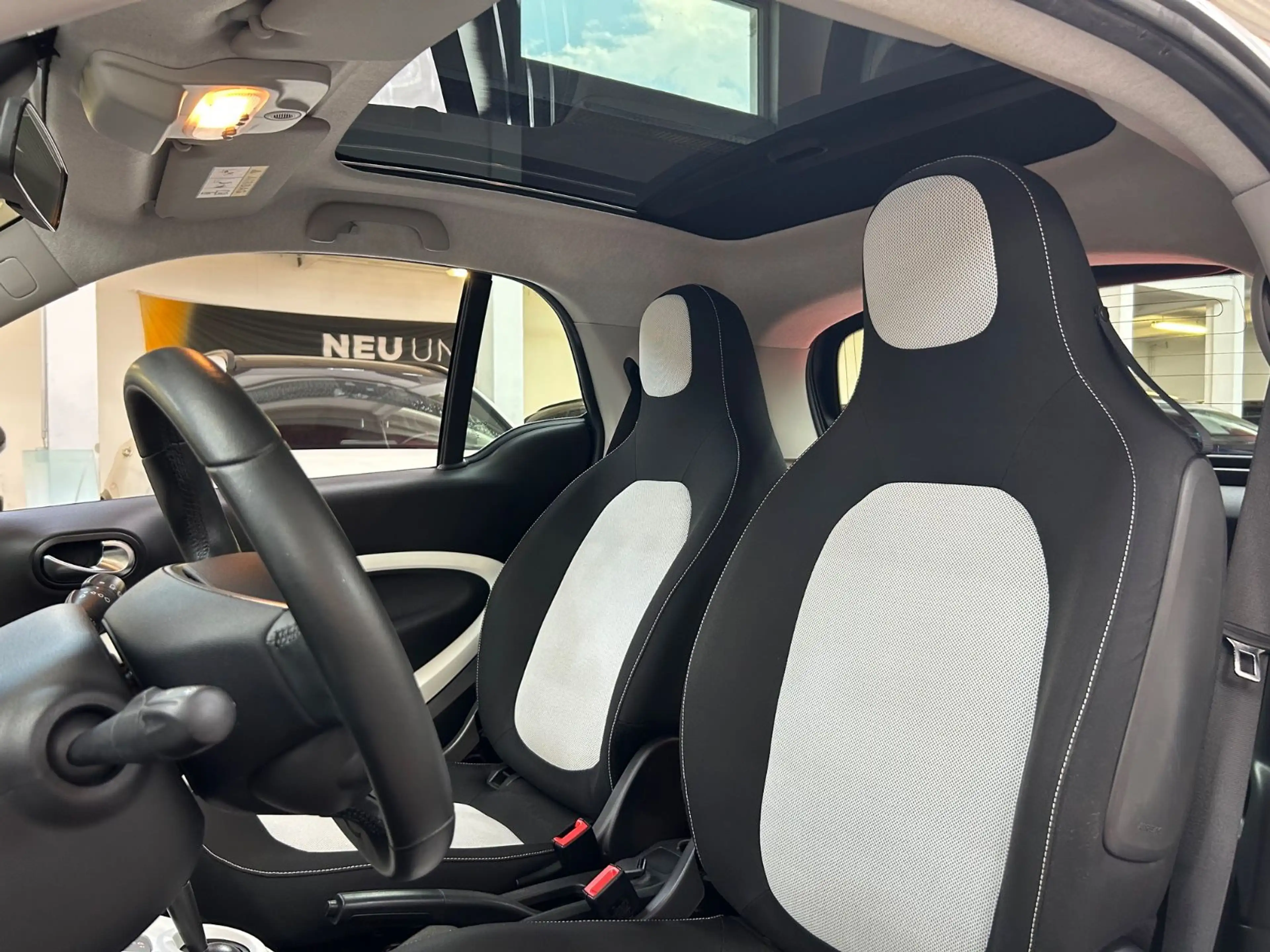 smart forTwo coupe Passion 52 kW*PANO*KLIMA*TEMP* — photo 15