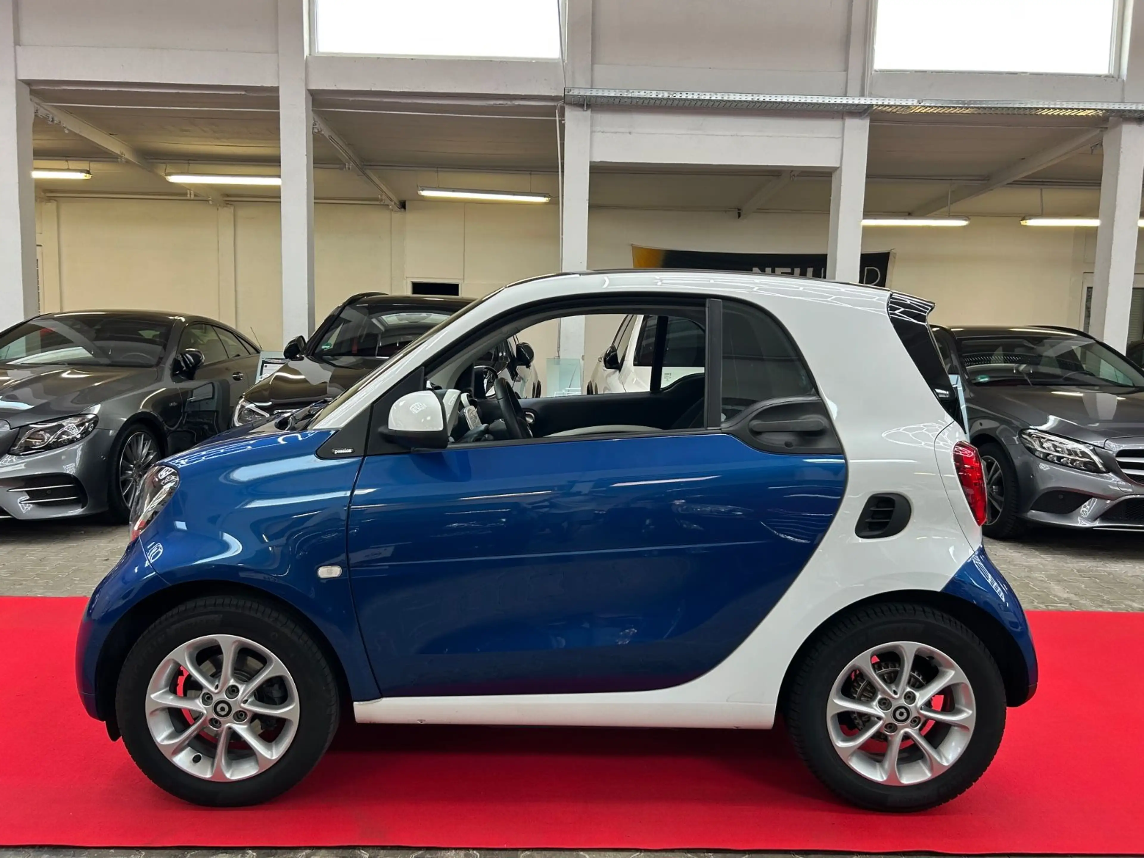 smart forTwo coupe Passion 52 kW*PANO*KLIMA*TEMP* — photo 7