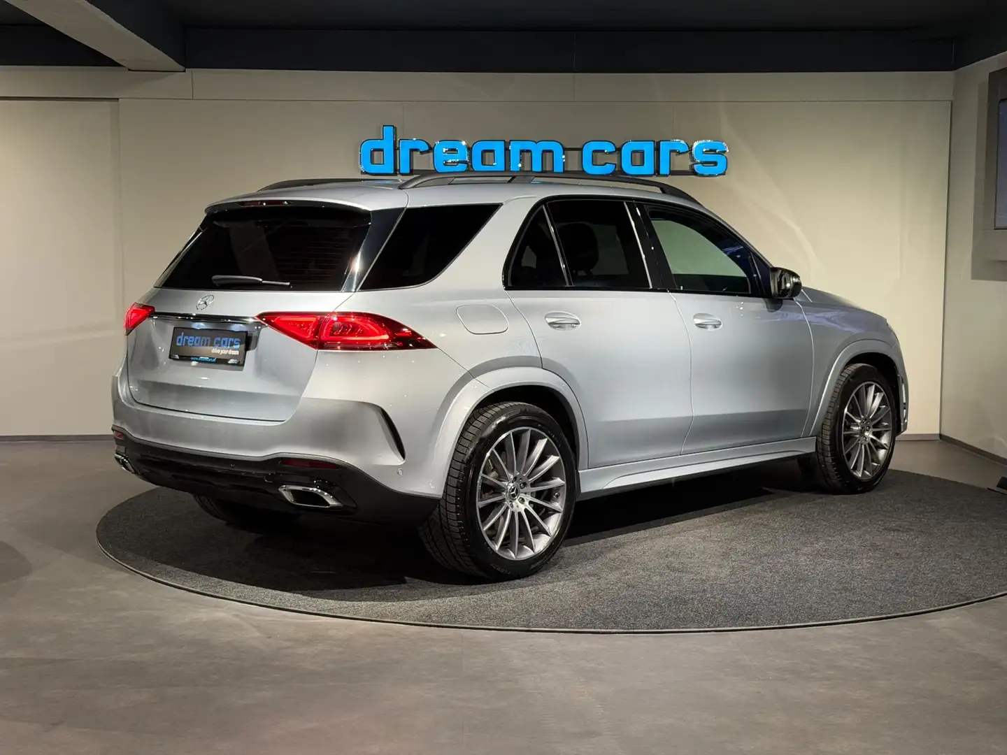 Mercedes-Benz GLE 350 de AMG Line 4Matic / Night Paket / Wide Screen / Zilver - 2