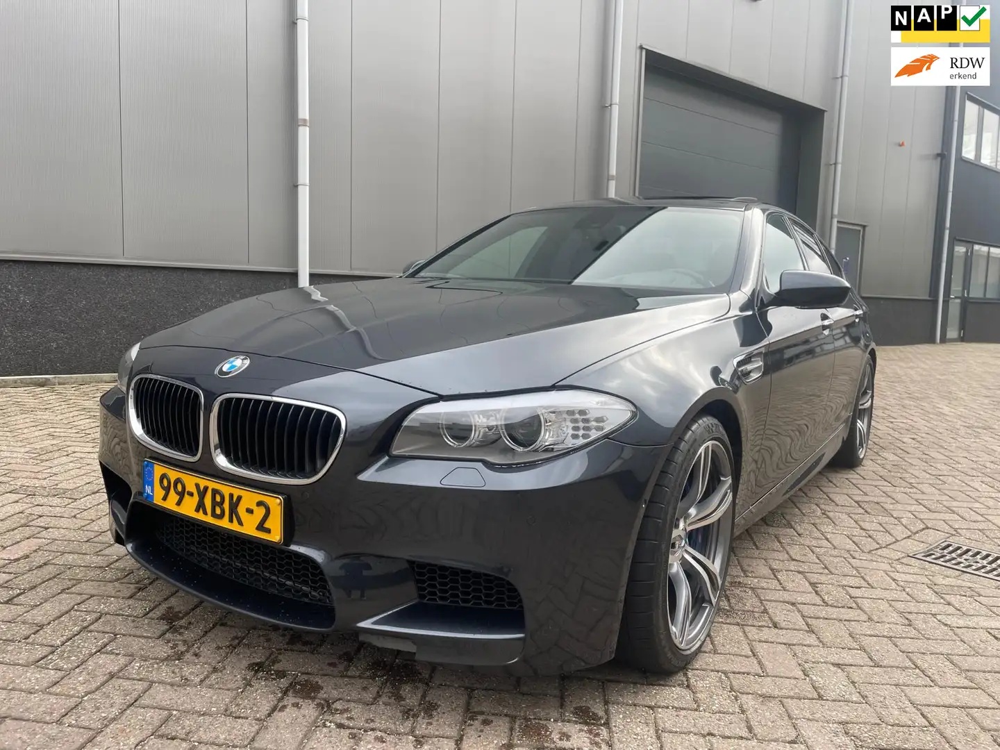 BMW M5 5-serie orig.NL alle opties 164732 km NIEUWSTAAT Grijs - 1