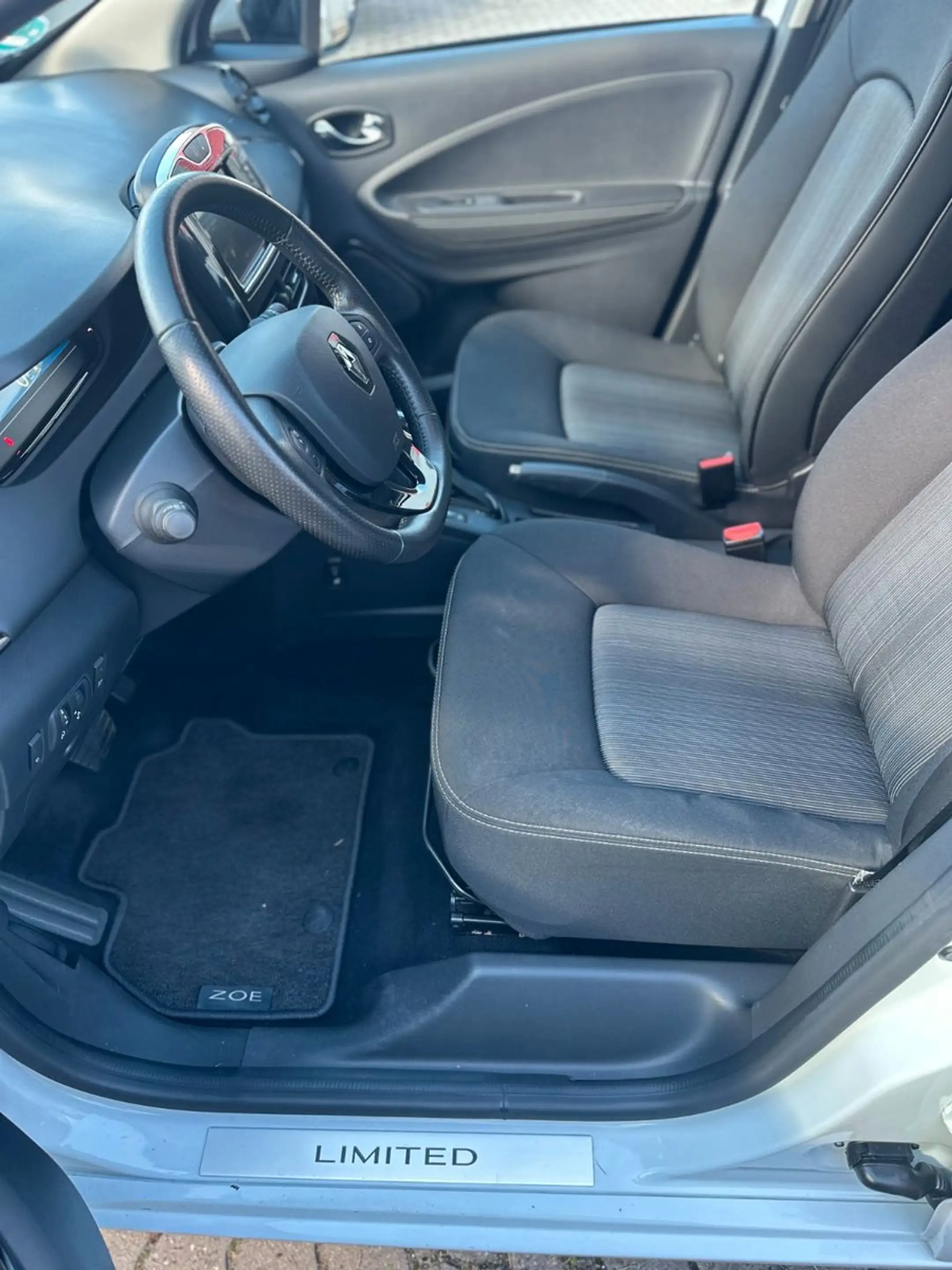 Renault ZOE Limited / SoH 92% / 2. Hand / Mietbatterie — photo 10