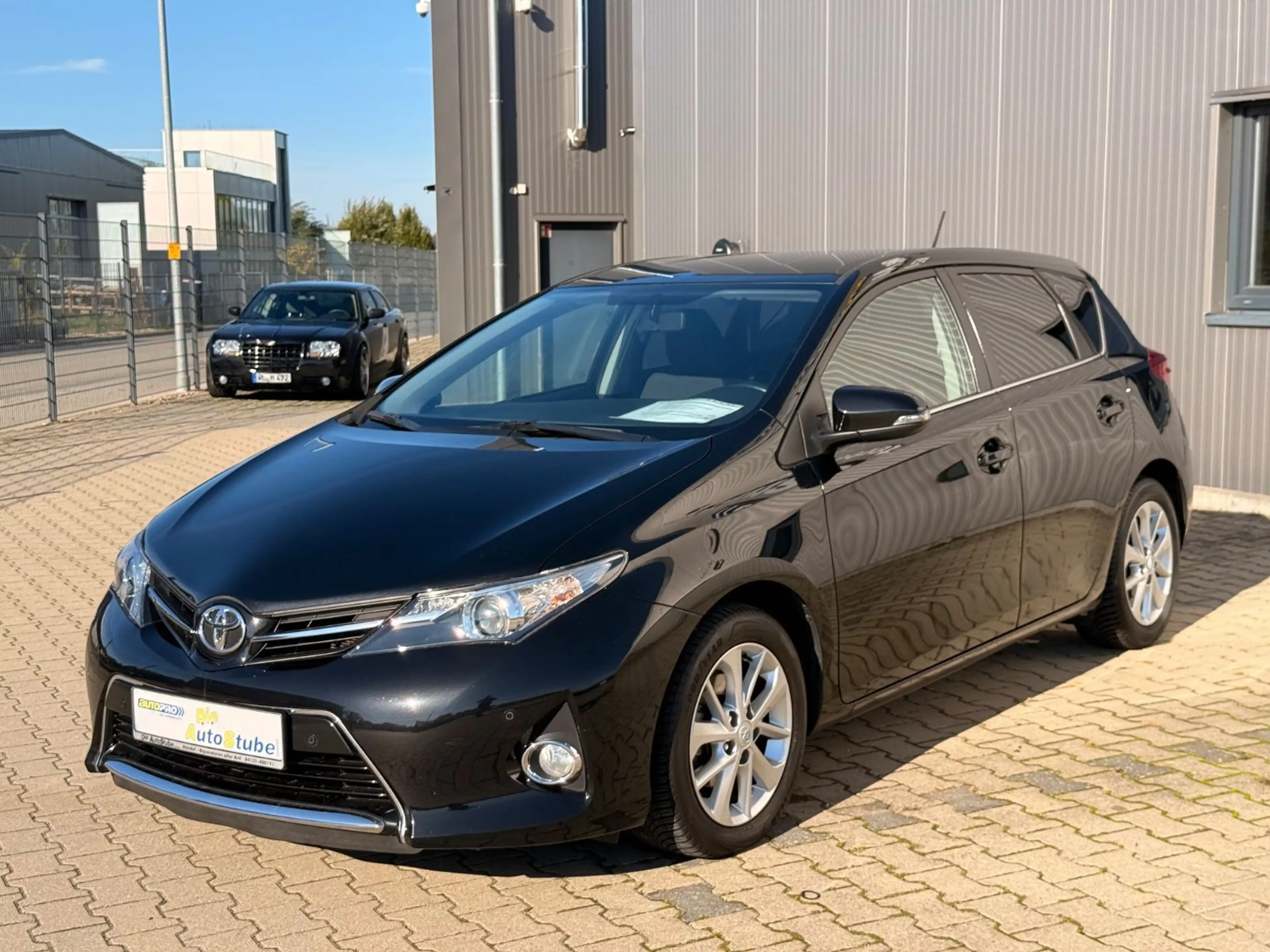 Toyota Auris Life+ 1,6/R-Kamera/S-Heft/Navi/2.Hd/AHK