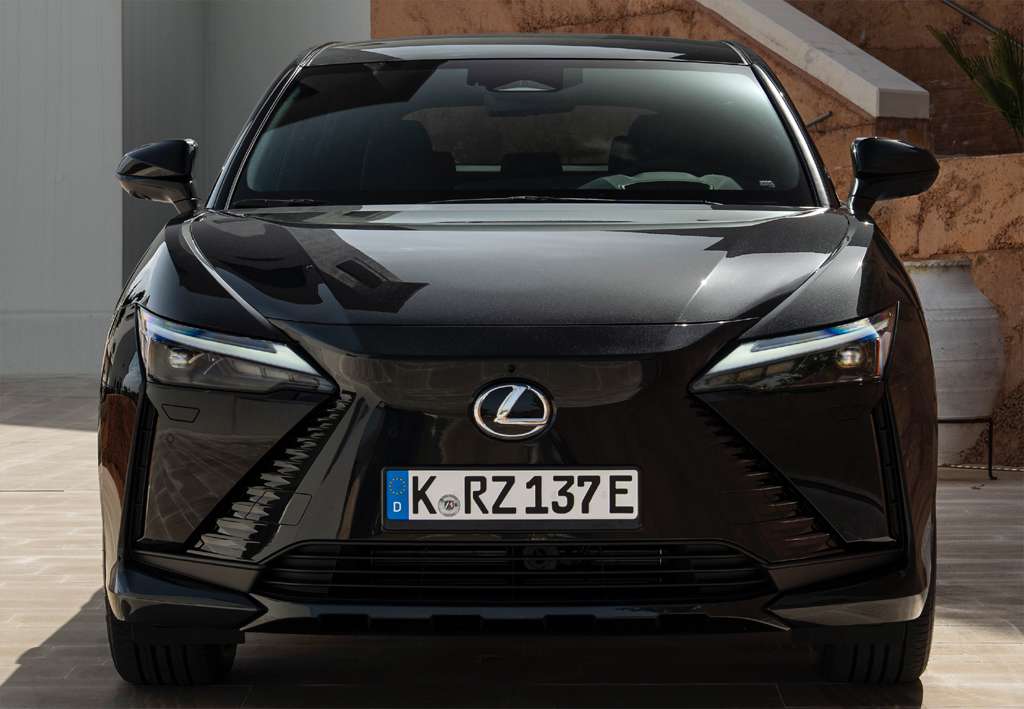 Lexus RZ 500e e-Luxury AWD - foto 1