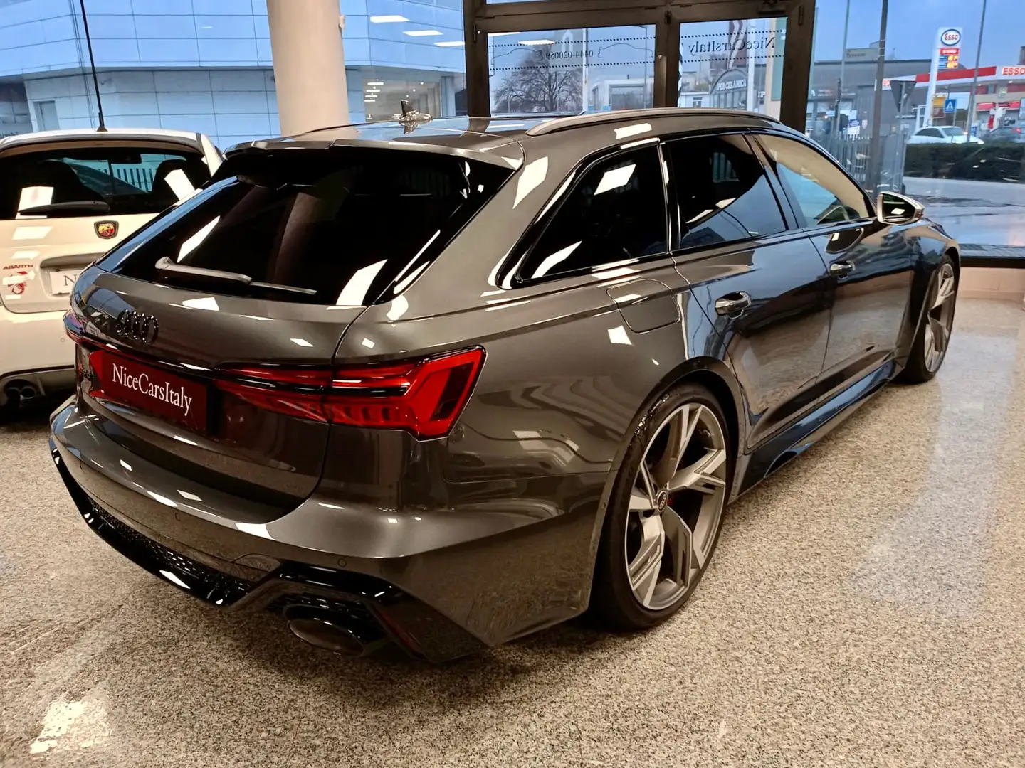 Audi RS6 Avant 4.0 mhev quattro tiptronic Grau - 2