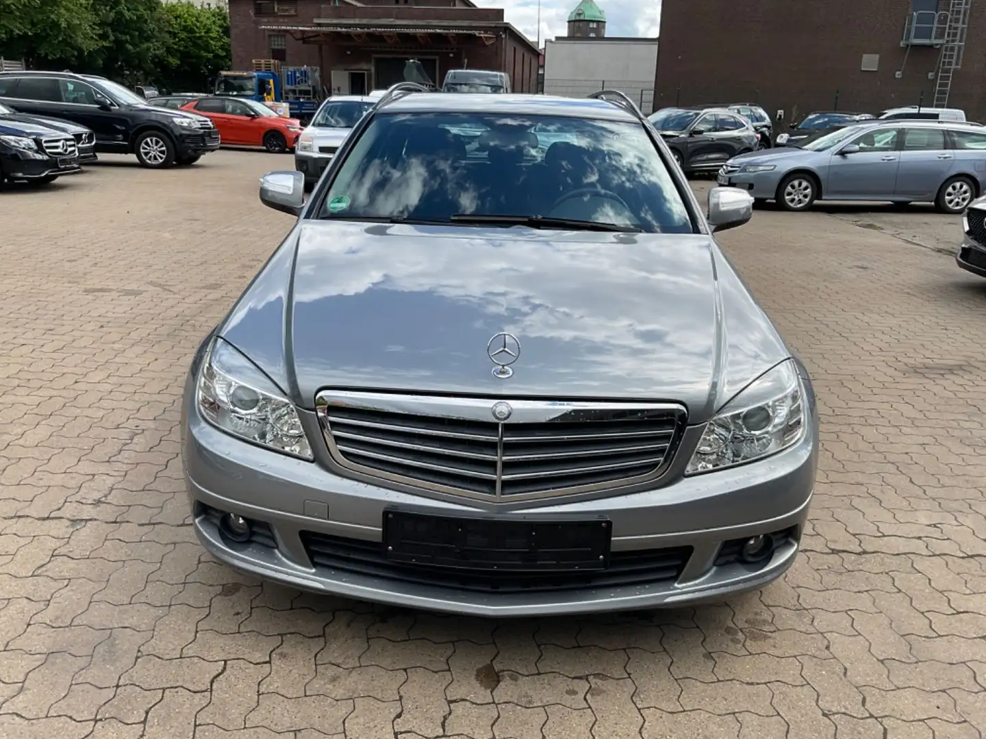 Mercedes-Benz C 180 C -Klasse T-Modell C 180 T Kompressor Plateado - 2