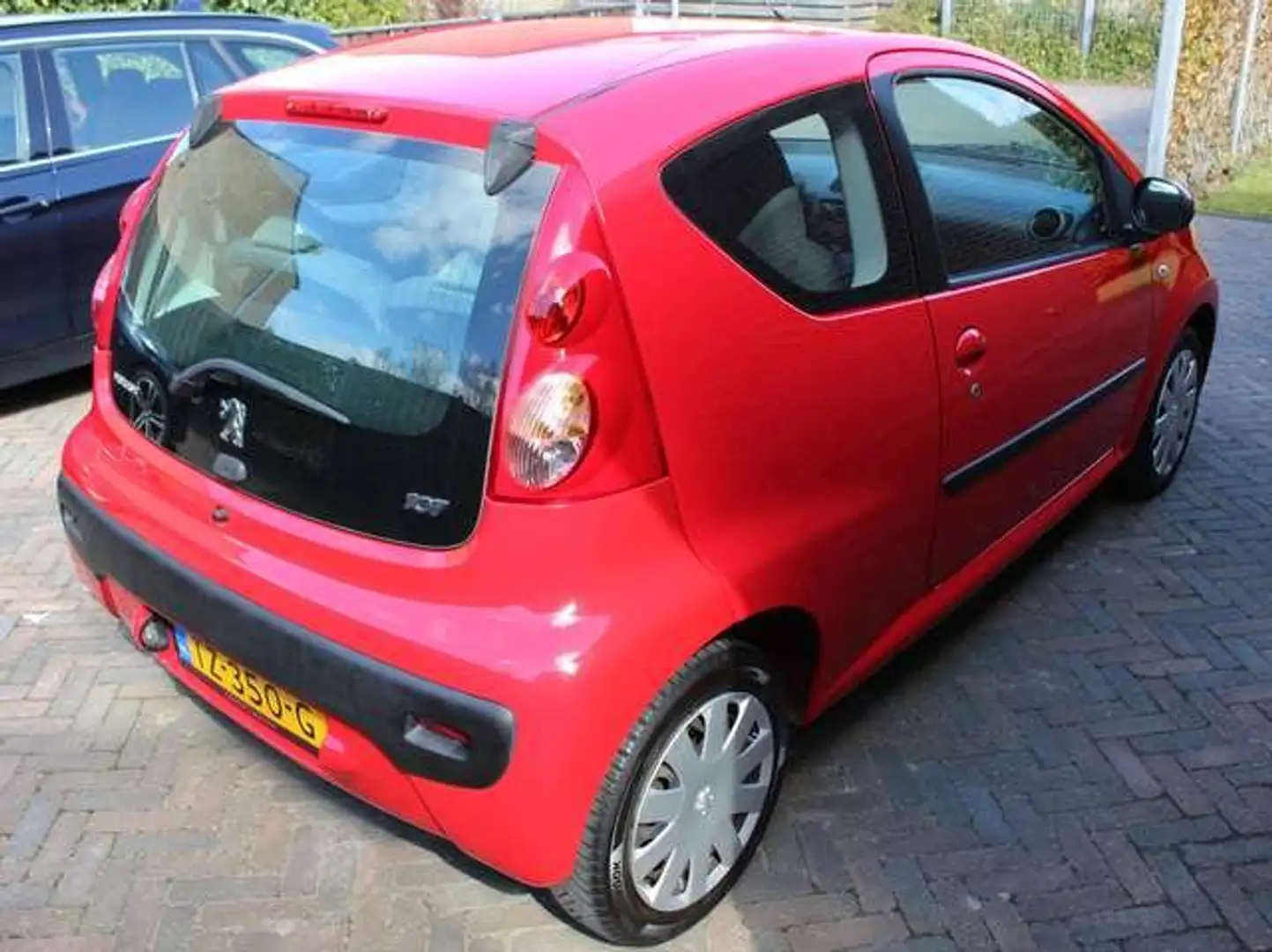 Peugeot 107 107 1.0-12V XR Roşu - 2