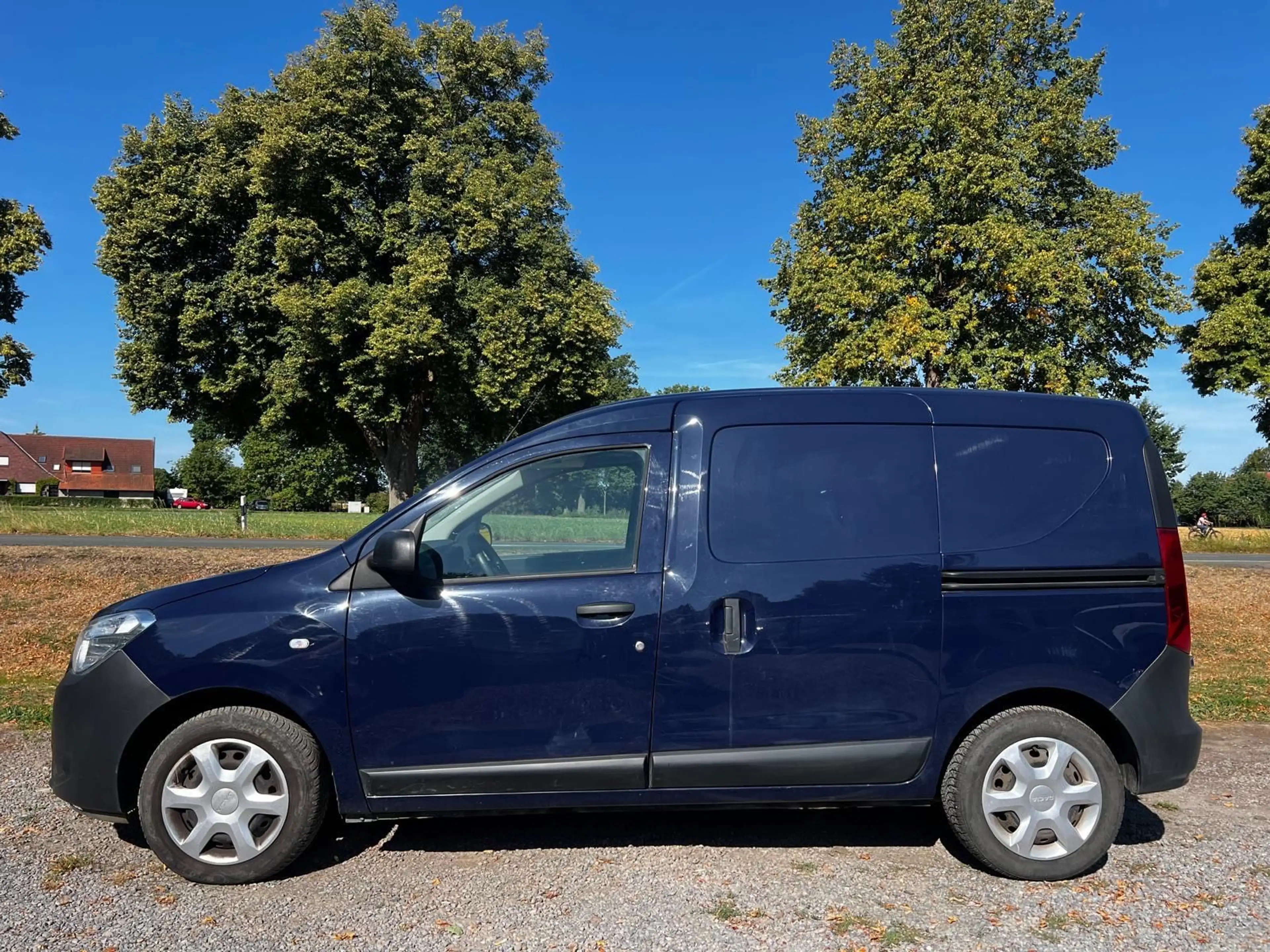 Dacia Dokker 1.6 Expres* Navi*Klima*Tüv 01/2028*1Hd* — photo 2