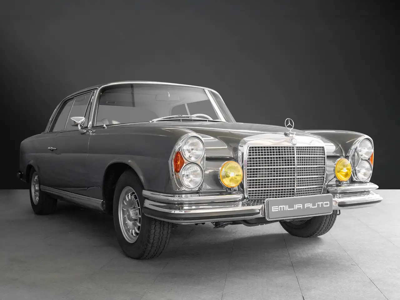 Mercedes-Benz 280 SE 3,5 W111 Coupé Flachkühler dokumentiert, foto 2