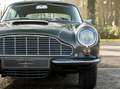Aston Martin DB DB6 MK2 | Factory left-hand drive | five speed Grün - thumbnail 11