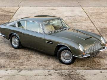 DB6 MK2 | Factory left-hand drive | five speed