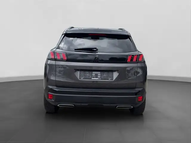 Peugeot 3008 view 4