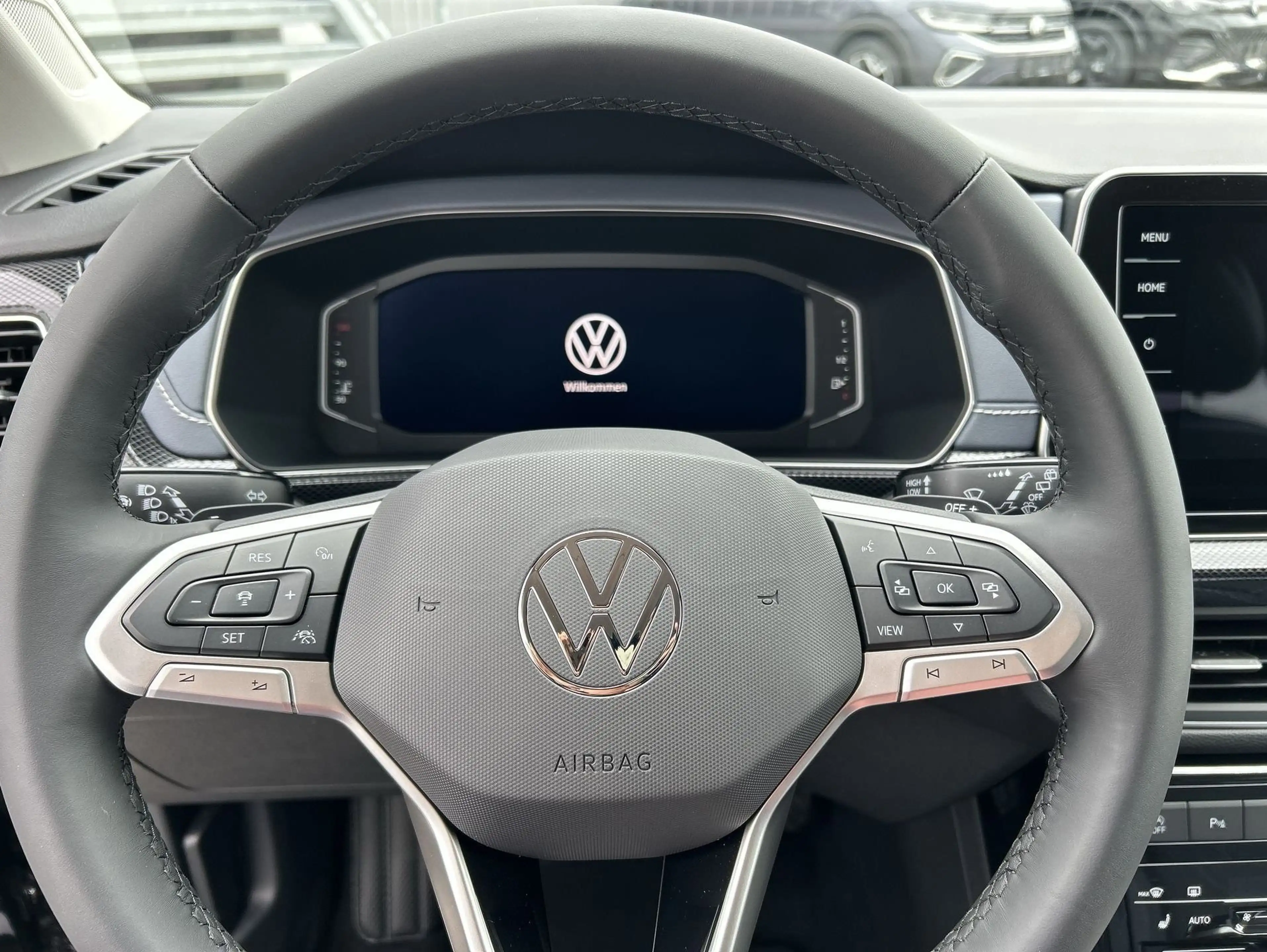 Volkswagen T-Cross 1.5 TSI ACT DSG Style AHK GJR RFK — photo 7