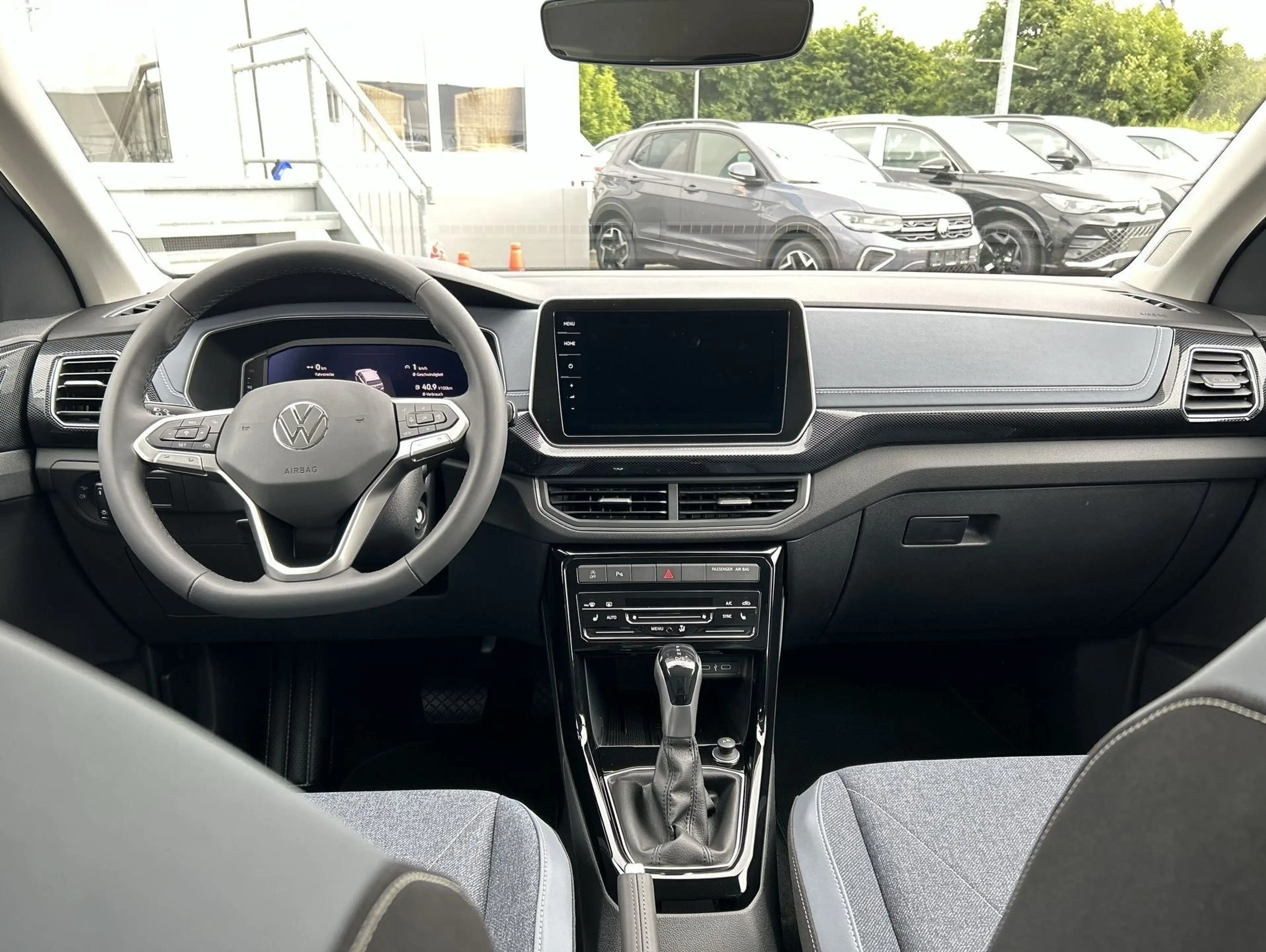 Volkswagen T-Cross 1.5 TSI ACT DSG Style AHK GJR RFK — photo 14