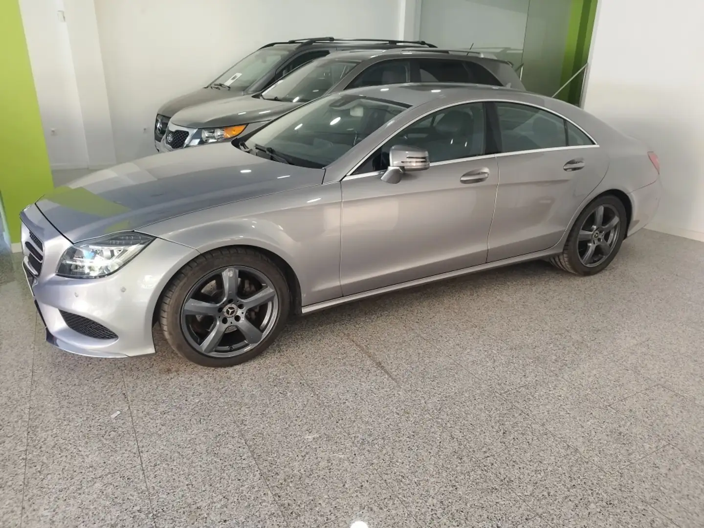 Mercedes-Benz CLS 250 250CDI BE Aut. Gris - 1