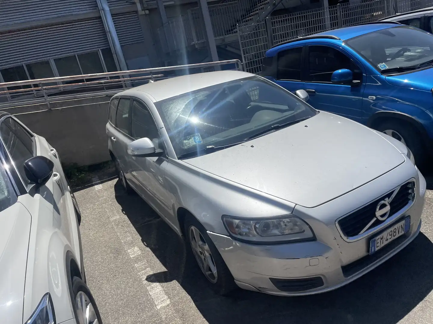 Volvo V50 V50 1.6 d2 Polar Plus 115cv Argento - 2