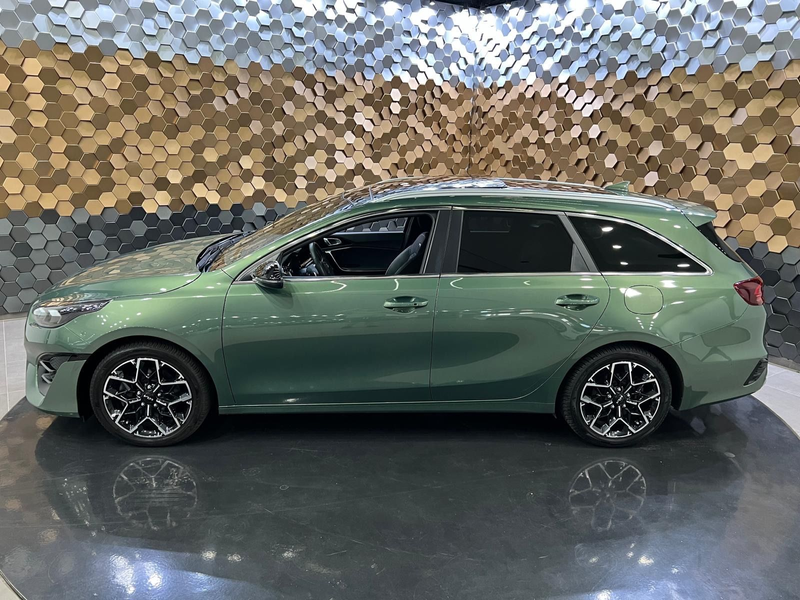 Kia Ceed SW / cee'd SW Ceed SW /GT Line/Panorama/Virtual/JBL/LED/ — photo 12