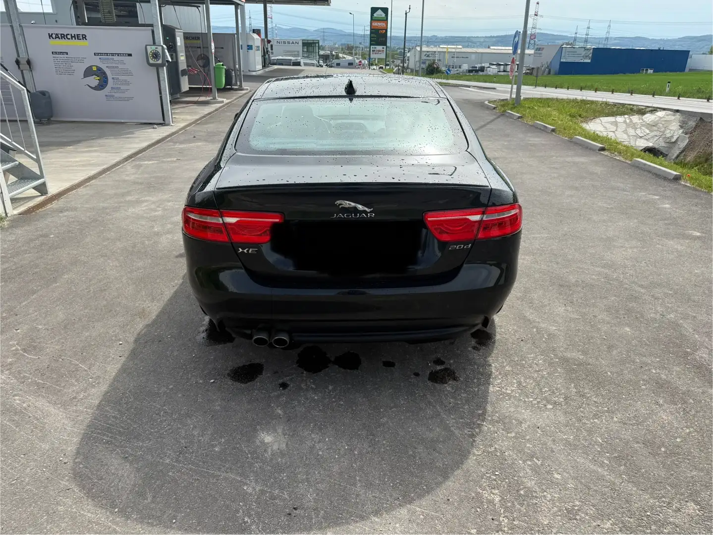Jaguar XE XE 20d R-Sport Aut. R-Sport Schwarz - 2