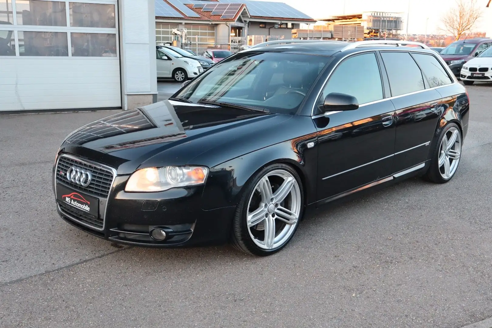 Audi A4 3.0 TDI Avant tiptronic quattro S line 25Jahr Schwarz - 1