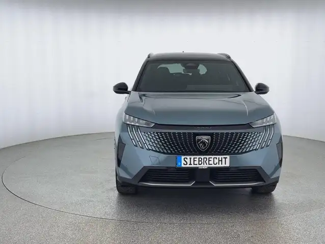 Peugeot 5008 view 2
