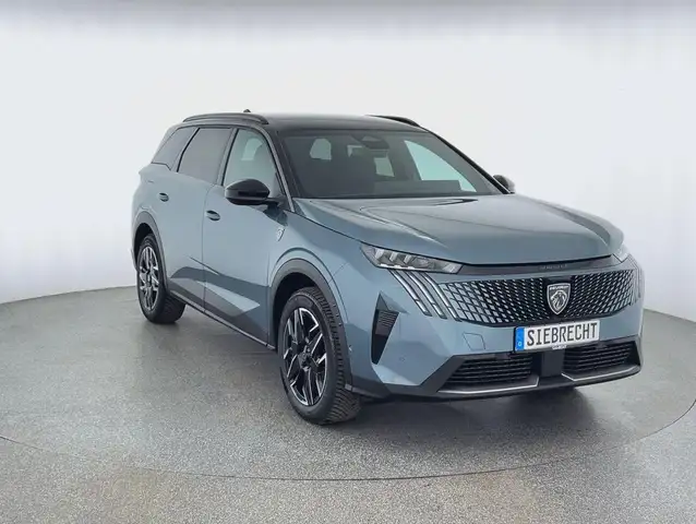 Peugeot 5008 view 3