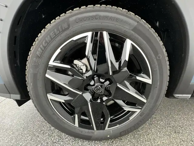 Peugeot 5008 view 10