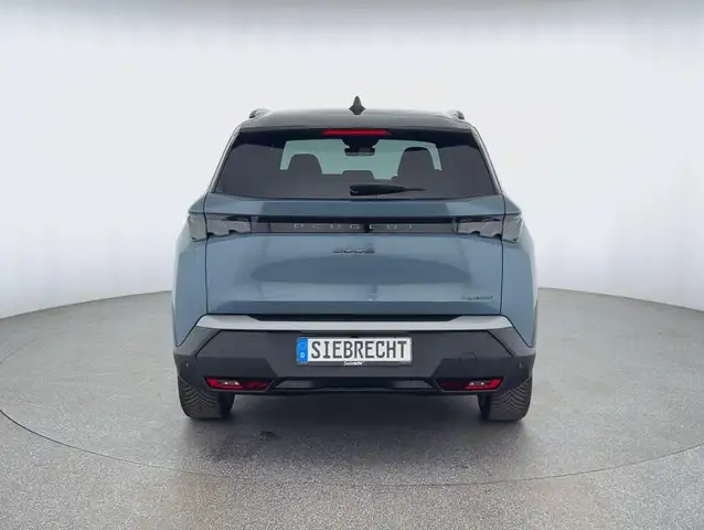 Peugeot 5008 view 4