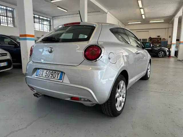 Alfa Romeo MiTo view 2
