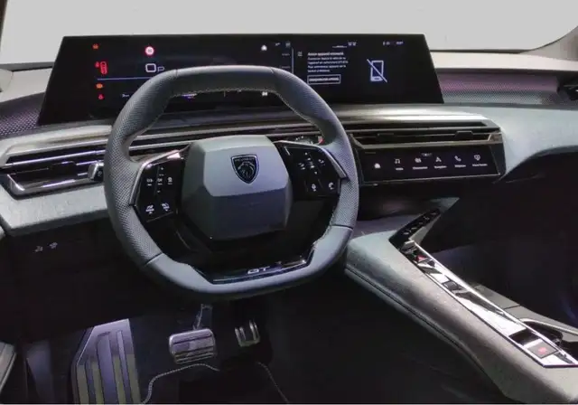 Peugeot 5008 view 3