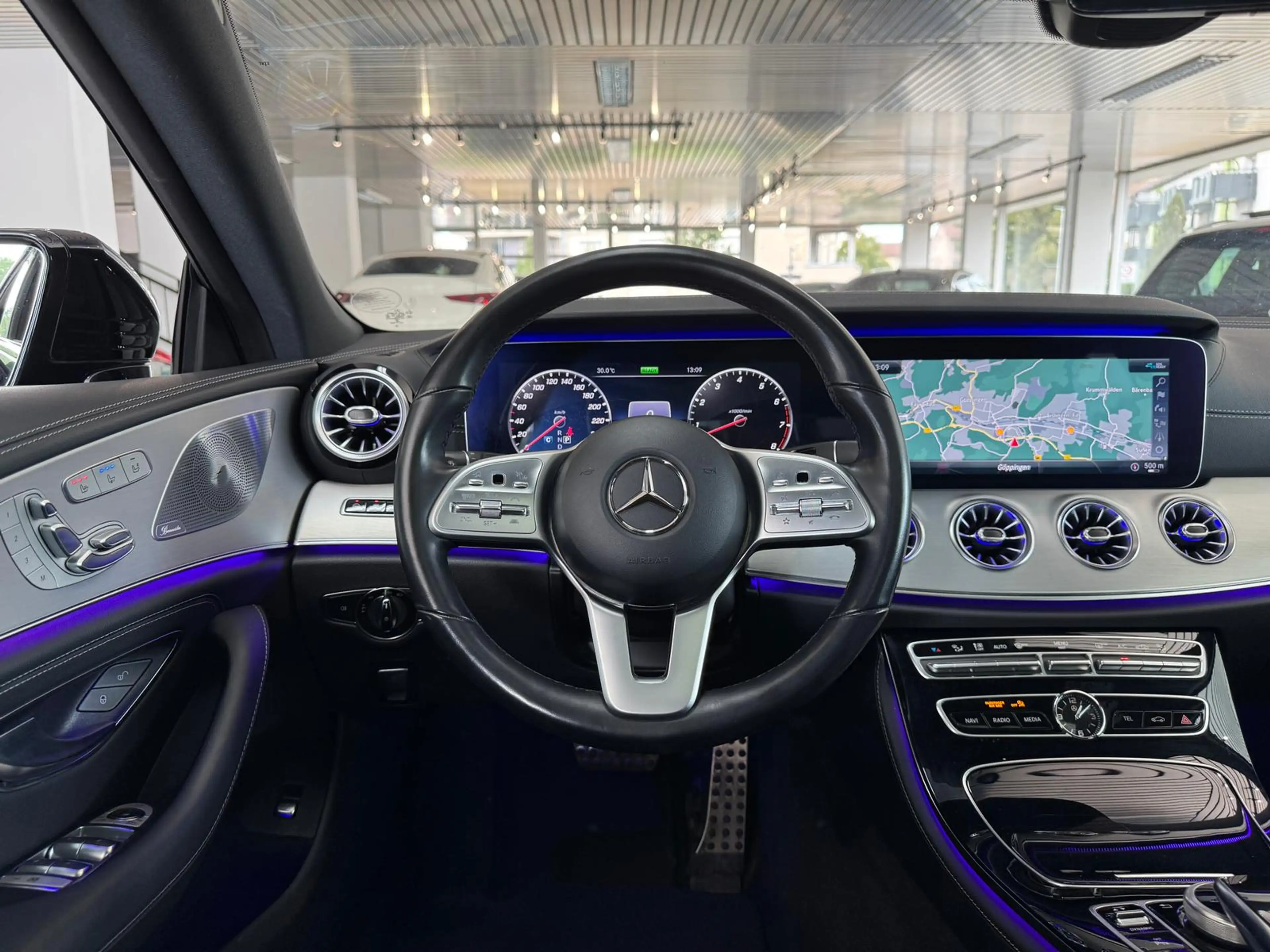 Mercedes-Benz CLS 450 4MATIC*AMG*WIDE*PANO*DIST*STDH*BURM*VOLL — photo 15