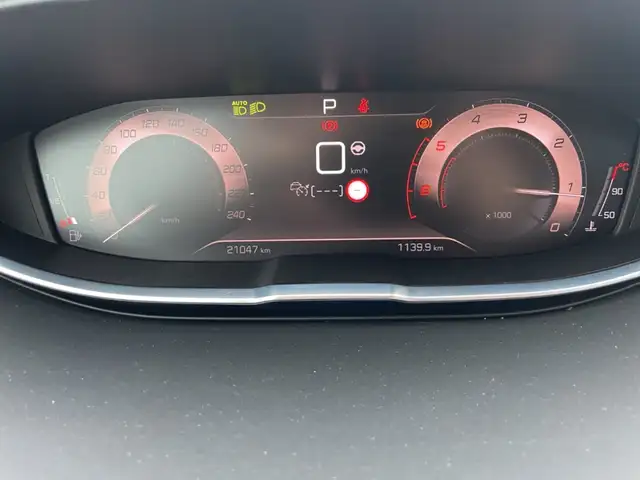 Peugeot 5008 view 15