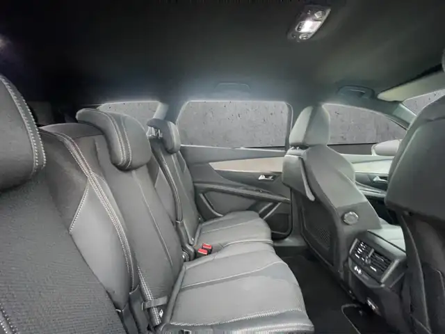 Peugeot 5008 view 14