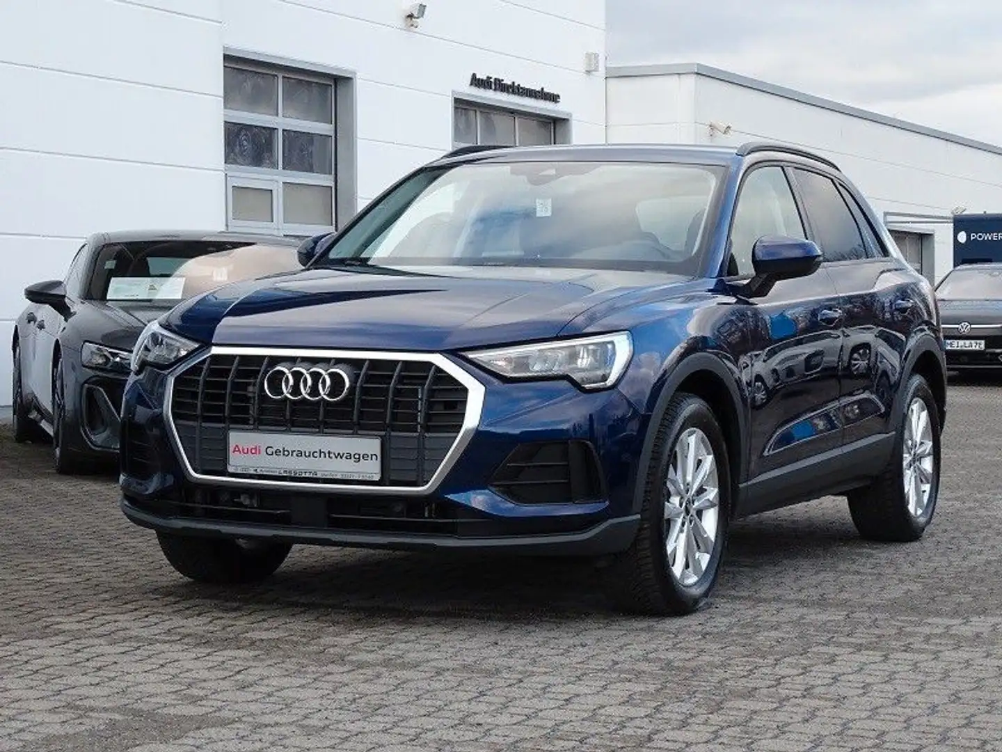 Audi Q3 35 TFSI S-tronic - Komfort-Paket / AHZV Синій - 1