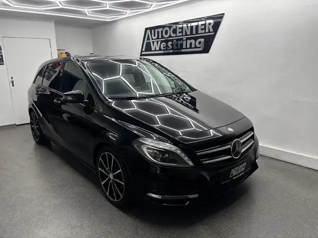 Mercedes-Benz B 200 *Automatik*1.Hand*LED*NAVI*AHK*KAMERA