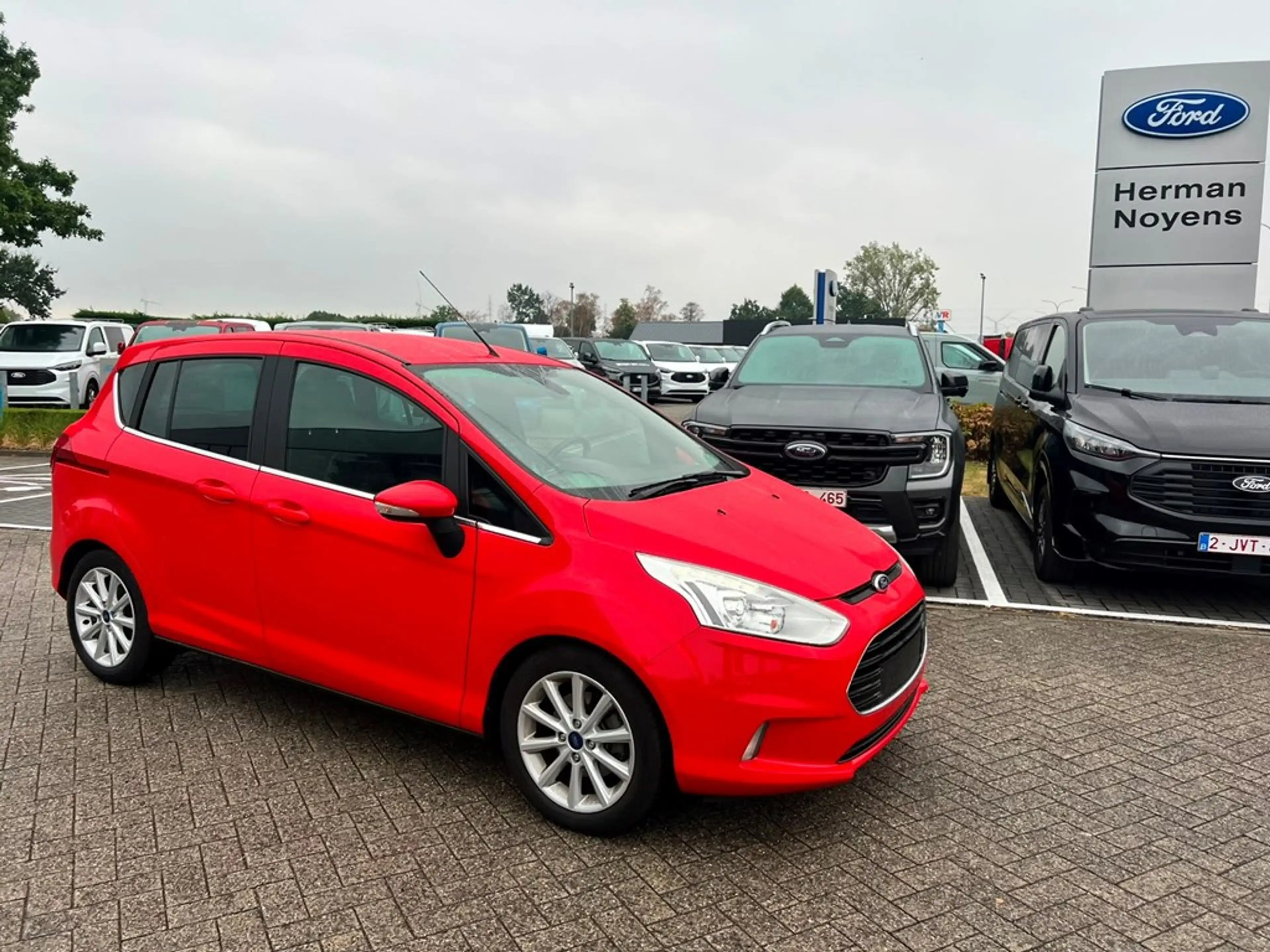 Ford B-Max Enkel voor professionele verkoop.
