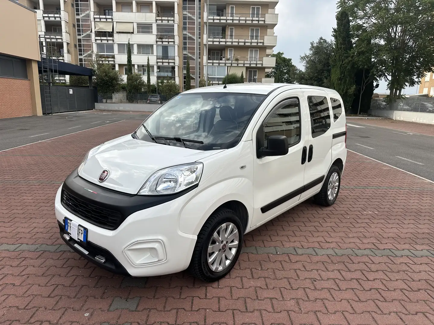 Fiat Qubo 1.4 8v Easy Bianco - 2