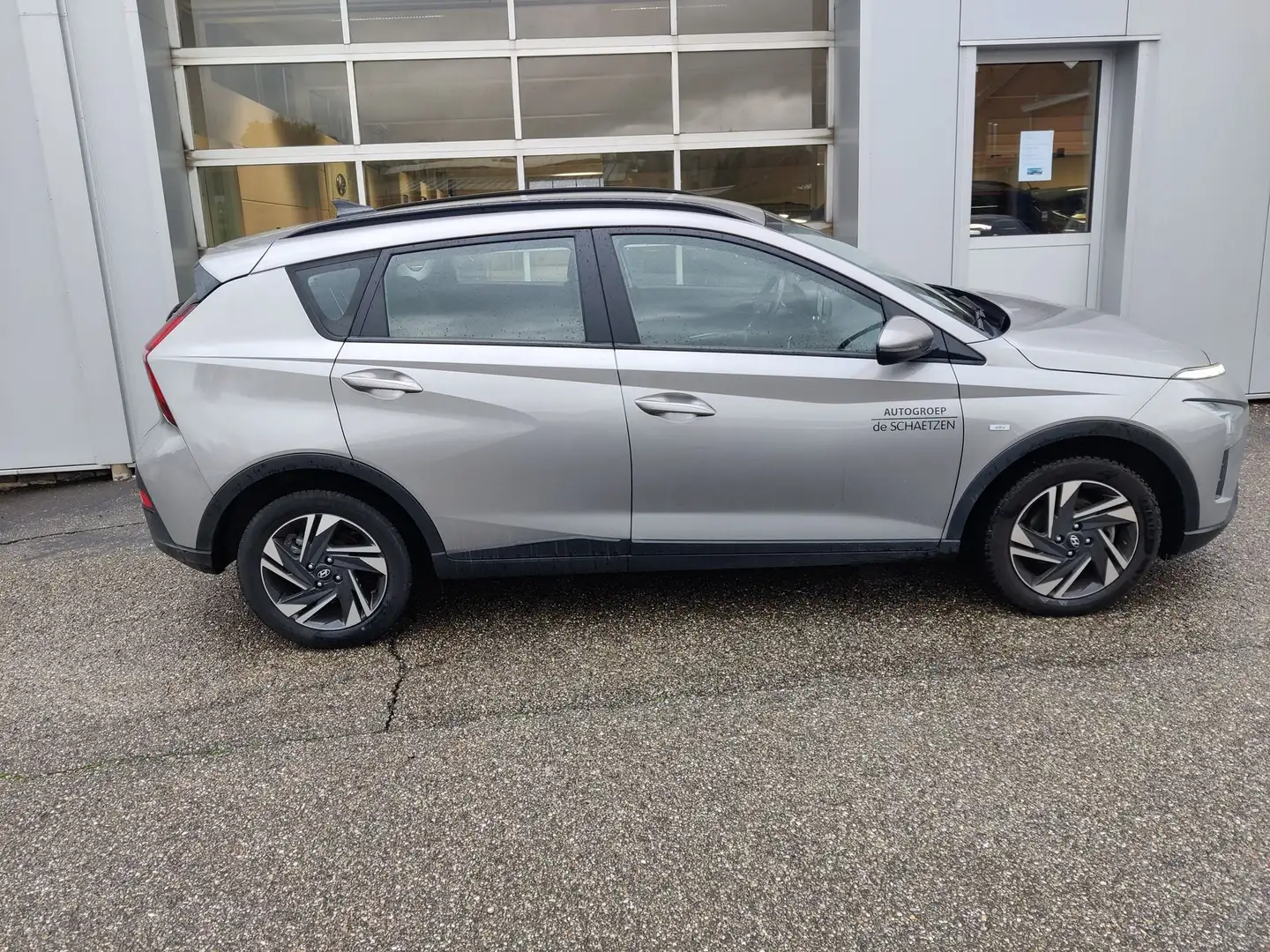 Hyundai BAYON T-GDi 48V Techno Gris - 2