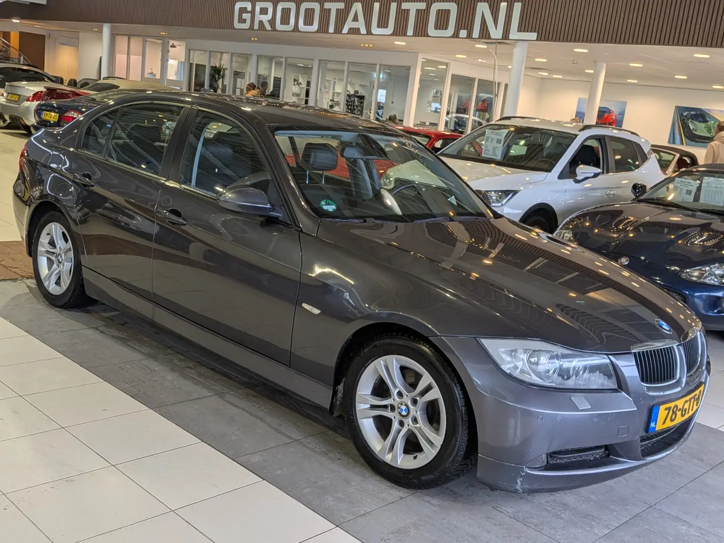 BMW 318 3-serie 318i Business Line Airco, Cruise Control, Grau - 1