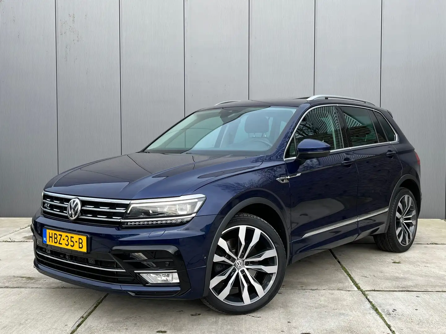Volkswagen Tiguan 2.0 TSI 4Motion Highline R-Line / Panoramadak / Fu Bleu - 1