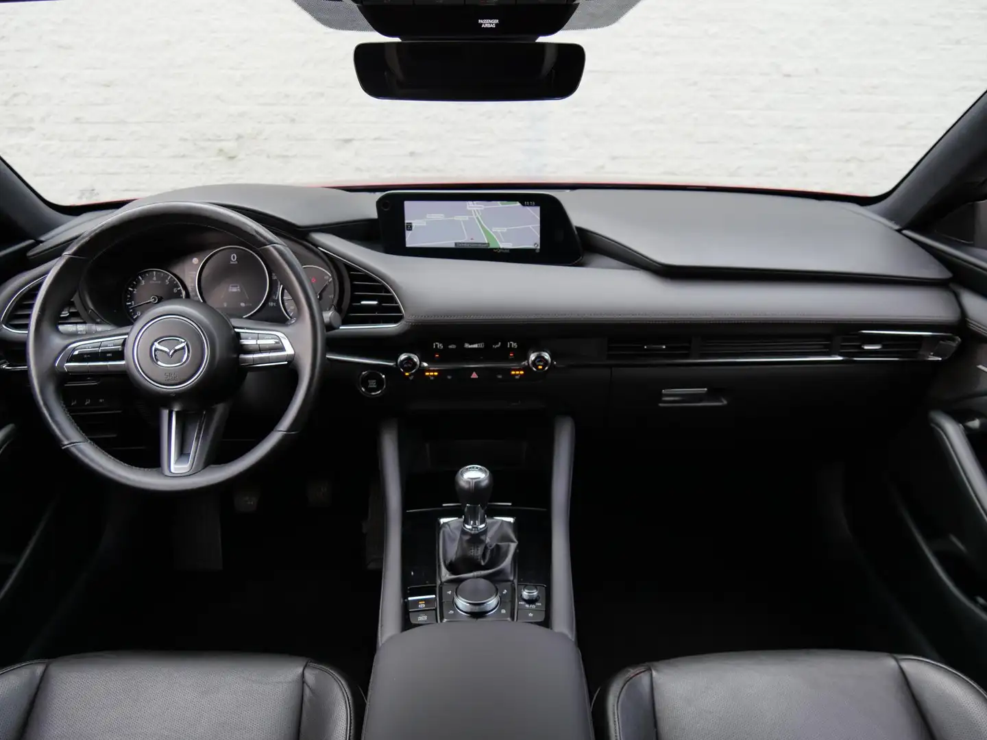 Mazda 3 2.0 180PK LUXURY/ BOSE/ LEER/ HEAD-UP/ KEYLESS Grijs - 2