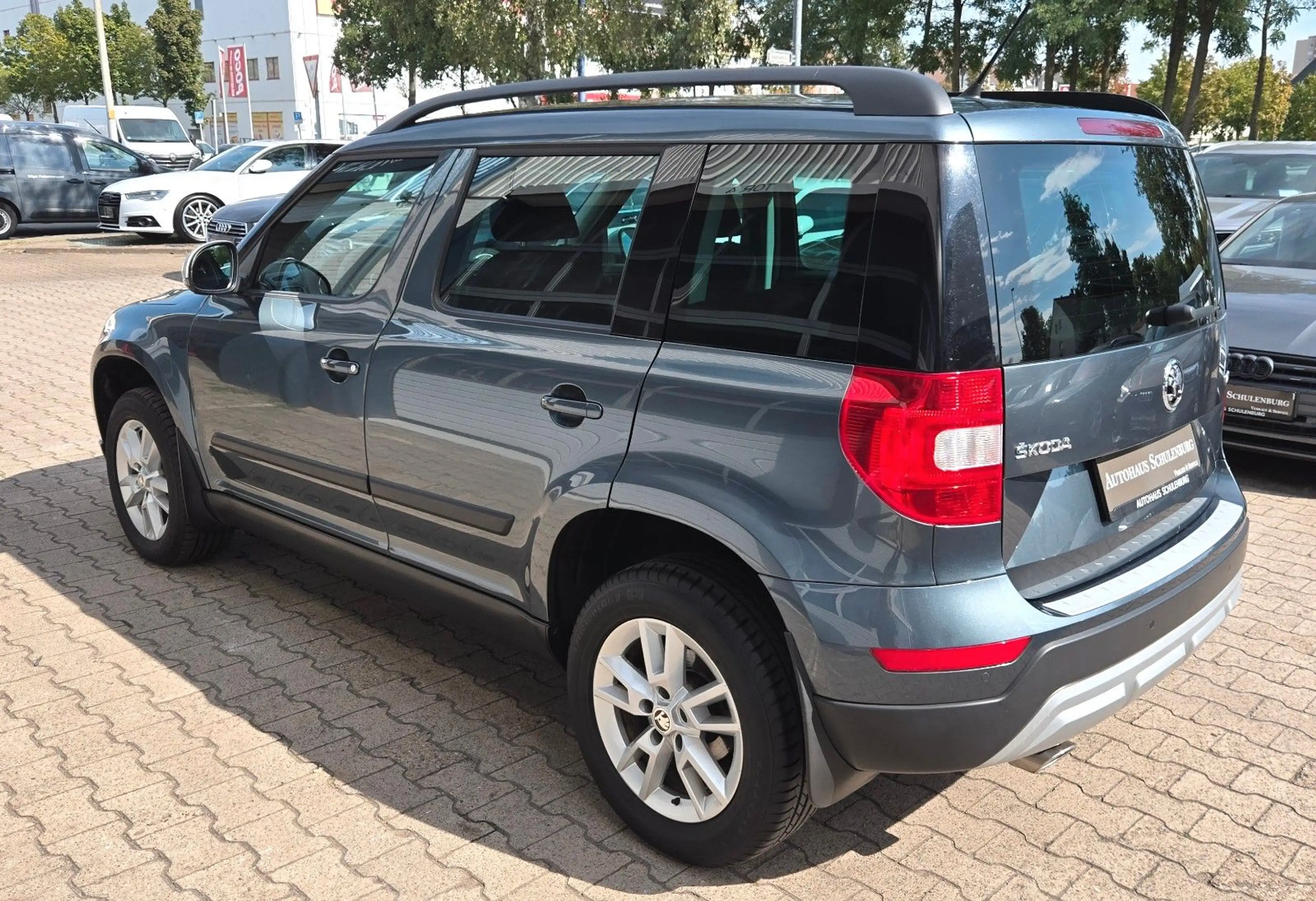Skoda Yeti Outdoor 1.Hand Anhängerkupplung Sitzheizung — photo 9