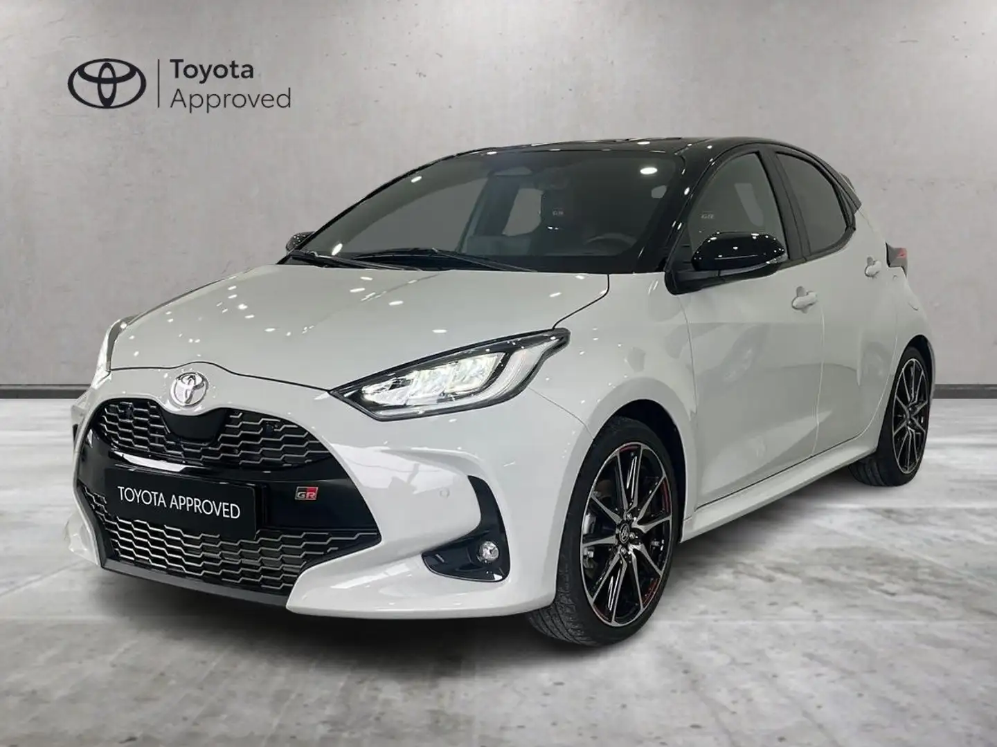 Toyota Yaris Yaris 1.5h 130 GR Sport IVA ESPOSTA Šedá - 1