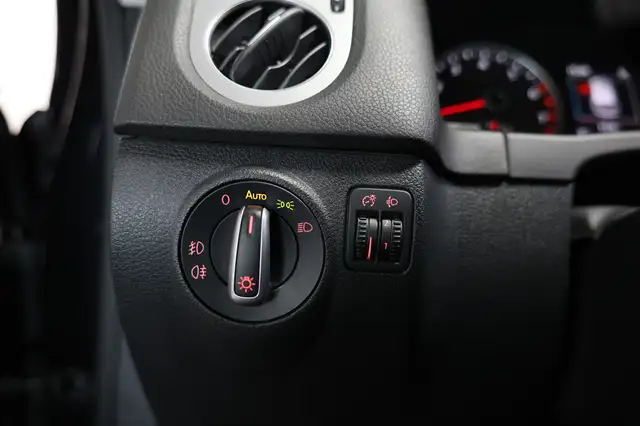 Volkswagen Tiguan view 11