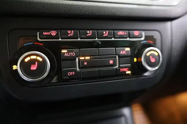 Volkswagen Tiguan view 16