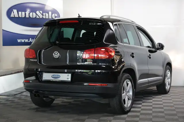 Volkswagen Tiguan view 6