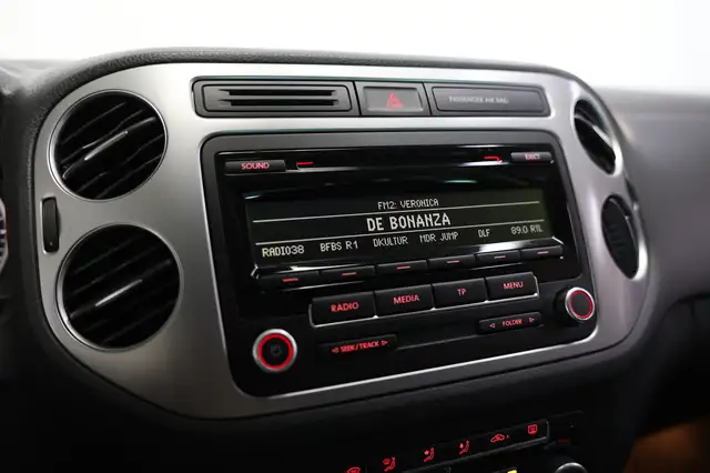 Volkswagen Tiguan view 15
