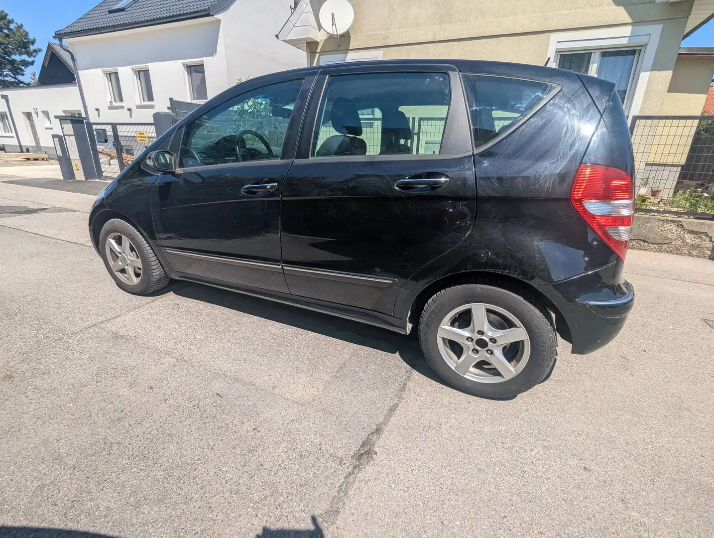 Mercedes-Benz A 150 A 150 A-Edition Elegance A-Edition Elegance Schwarz - 2