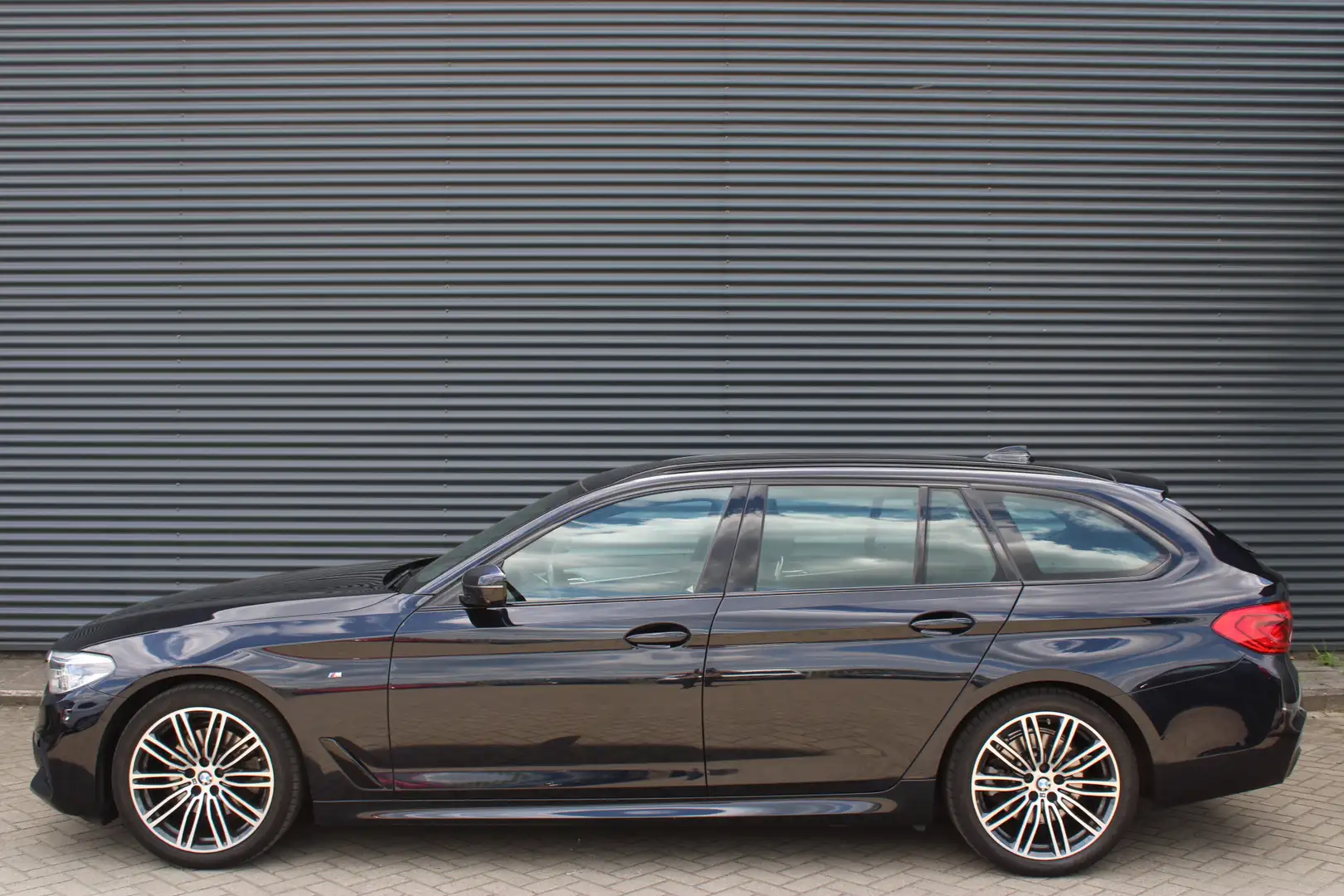 BMW 520 5-serie Touring 520i M-Sport Comfort-Zetels Dakota Zwart - 2