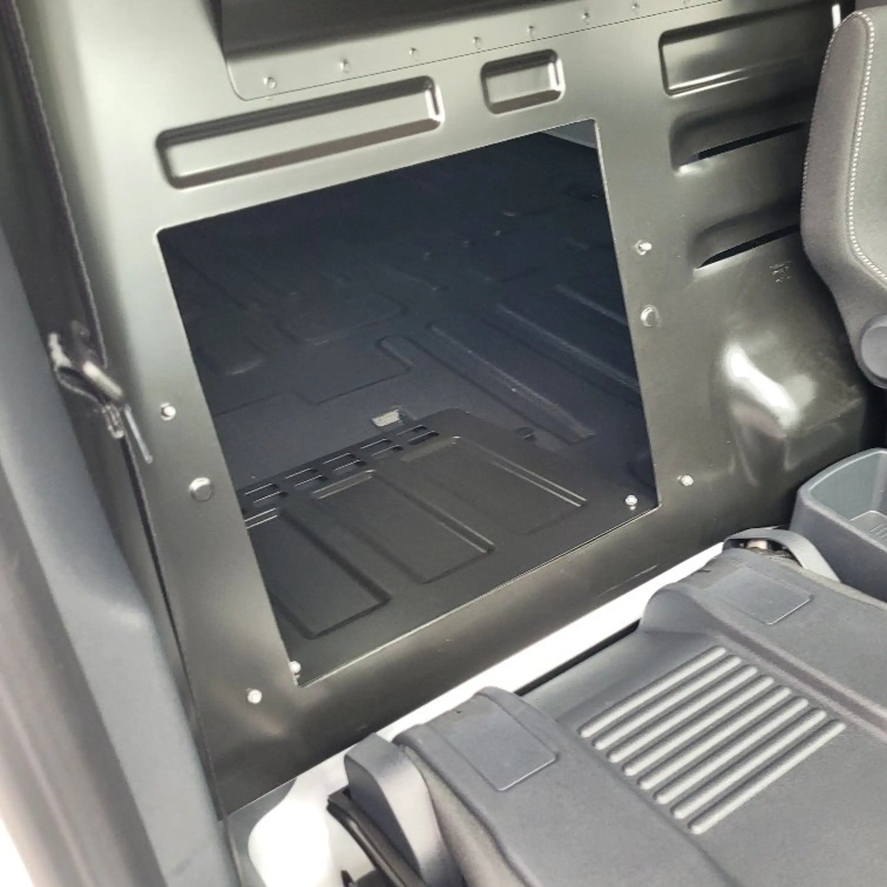 Ford Transit Courier Trend — photo 14