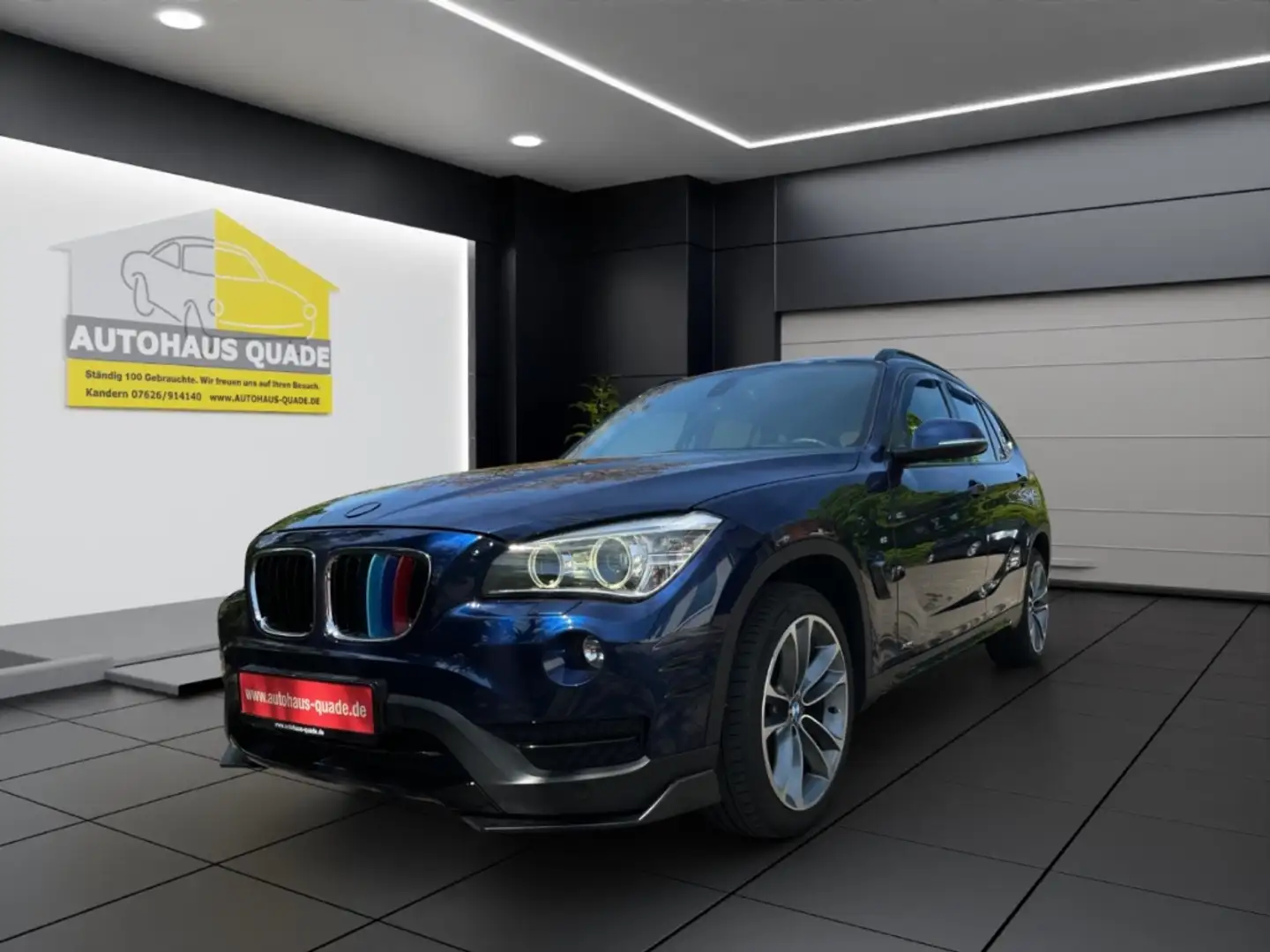BMW X1 18 d xDrive Sportpaket El. Panodach Navi Bi-Xenon Blau - 1